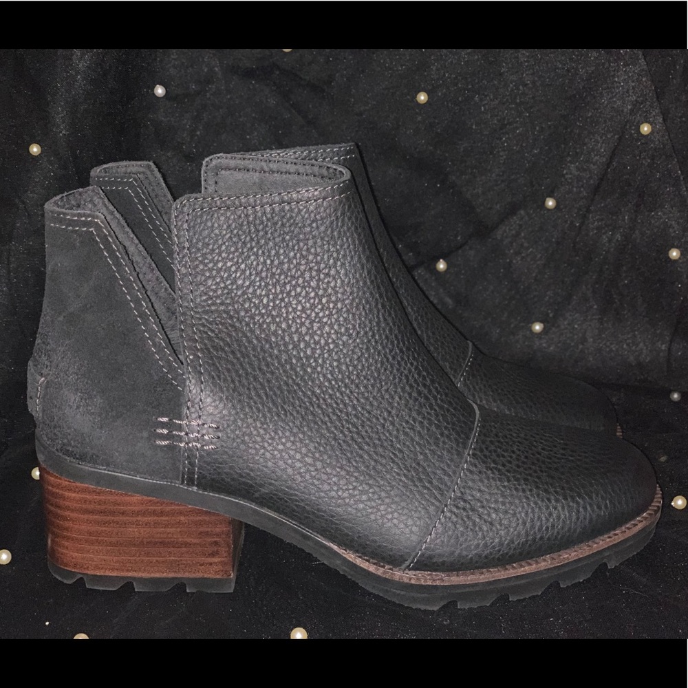 Sorel Cate Cut Out Bootie/ Brand New Never Worn